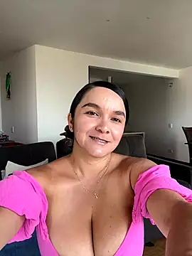 Snapshot of Nova_Gabriela chatting on 10-09-25, 02:26 Nova Gabriela online show from 10-09-25, 02:26