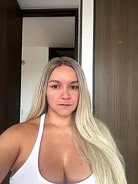 Snapshot of Nova_Gabriela chatting on 12-04-25, 12:58 Nova Gabriela online show from 12-04-25, 12:58