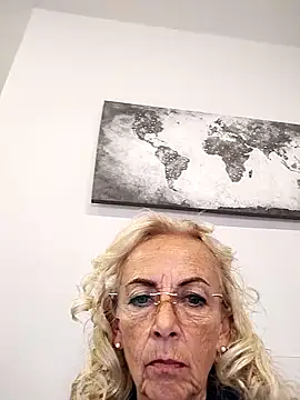 clarabell4 online show from 09-19-25, 08:16