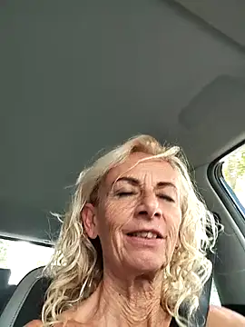 clarabell4 online show from 09-23-25, 12:41