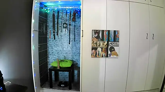 BaDSubMiss online show from 10-12-25, 04:11