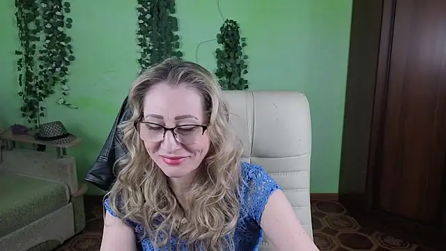 Habibi Honeyy online show from 03-13-26, 01:18