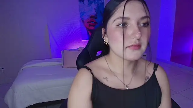 Snapshot of Celestee69 chatting on 10-16-25, 07:48 Celestee69 online show from 10-16-25, 07:48