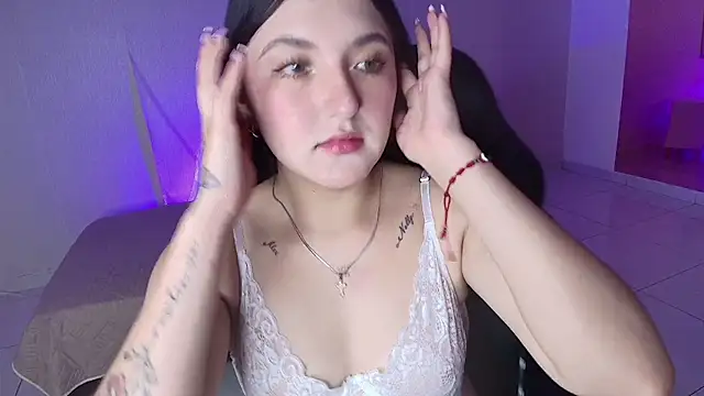 Snapshot of Celestee69 chatting on 10-22-25, 07:46 Celestee69 online show from 10-22-25, 07:46