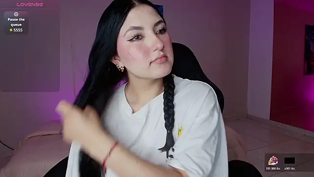 Snapshot of Celestee69 chatting on 11-15-25, 07:54 Celestee69 online show from 11-15-25, 07:54