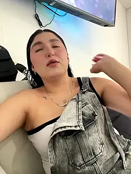 Snapshot of Celestee69 chatting on 01-17-26, 07:28 Celestee69 online show from 01-17-26, 07:28