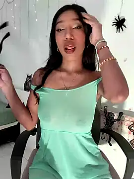 LeilaEbony online show from 10-15-25, 12:49
