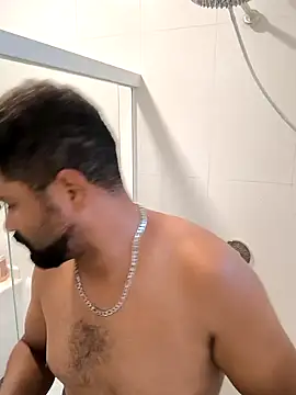 Snapshot of jhony051090 chatting on 01-08-26, 09:06 jhony051090 online show from 01-08-26, 09:06