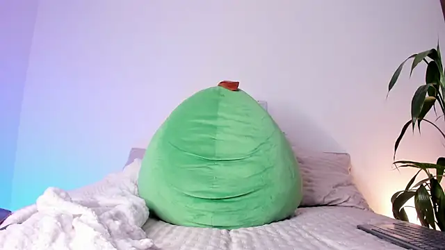 Snapshot of asmodeo_33 chatting on 10-31-25, 04:46 asmodeo 33 online show from 10-31-25, 04:46