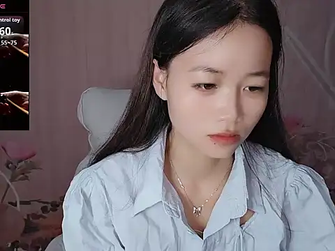 Snapshot of Lele-Baby chatting on 09-12-25, 12:44 Lele-Baby online show from 09-12-25, 12:44