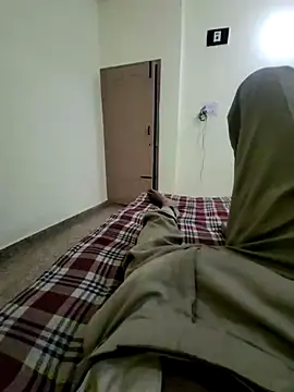 Snapshot of Naveen9100Unity chatting on 02-24-26, 05:00 Naveen9100Unity online show from 02-24-26, 05:00