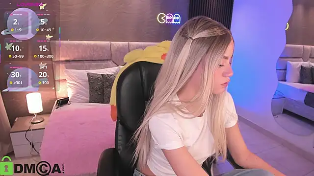 Arinextdoor online show from 11-25-25, 02:44