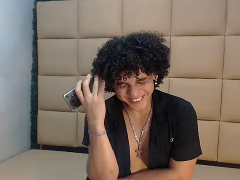 Xfire boy69 online show from 09-26-25, 02:32