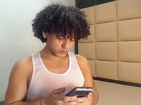 Xfire boy69 online show from 10-03-25, 04:26