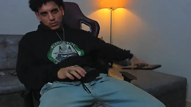 Xfire boy69 online show from 12-16-25, 02:16