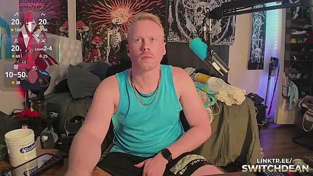 Snapshot of twunkdean chatting on 10-26-25, 03:01 twunkdean online show from 10-26-25, 03:01