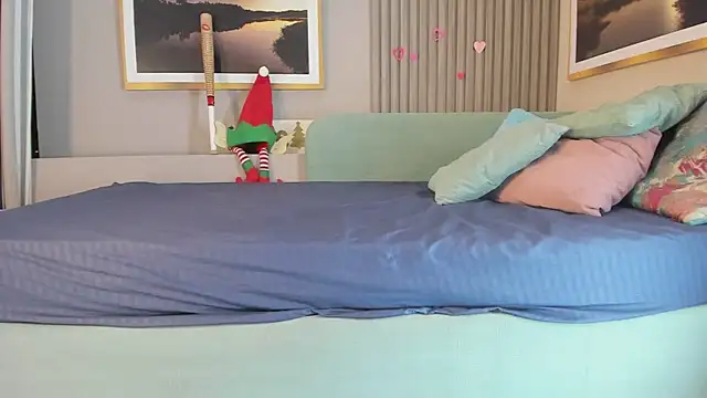 Snapshot of Blue_Sixx chatting on 11-15-25, 09:54 Blue Sixx online show from 11-15-25, 09:54