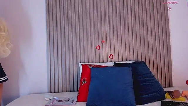 Snapshot of Blue_Sixx chatting on 12-05-25, 08:38 Blue Sixx online show from 12-05-25, 08:38