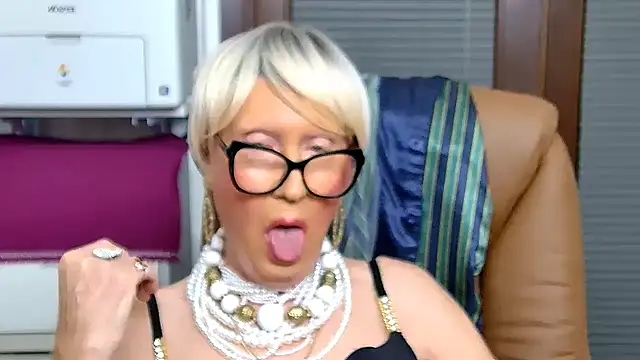 ROBY SWEETHOT online show from 10-27-25, 11:09