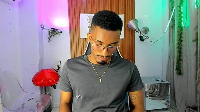 Darwin mayo online show from 09-30-25, 05:40