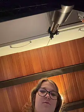 Snapshot of SweetTeenGirl chatting on 11-09-25, 02:15 SweetTeenGirl online show from 11-09-25, 02:15