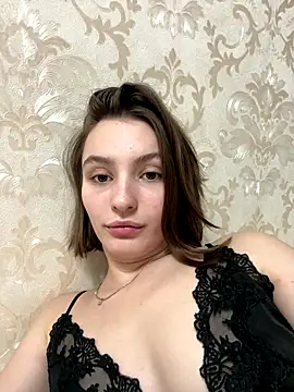 ZariaFlame online show from 11-05-25, 09:59