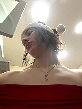 ZariaFlame online show from 12-22-25, 11:24