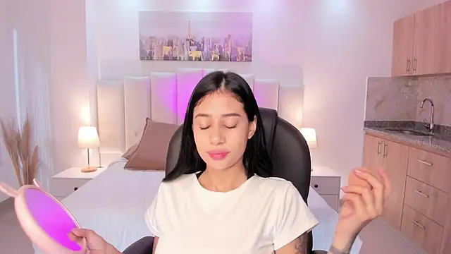 miranda crawfor online show from 10-31-25, 12:39