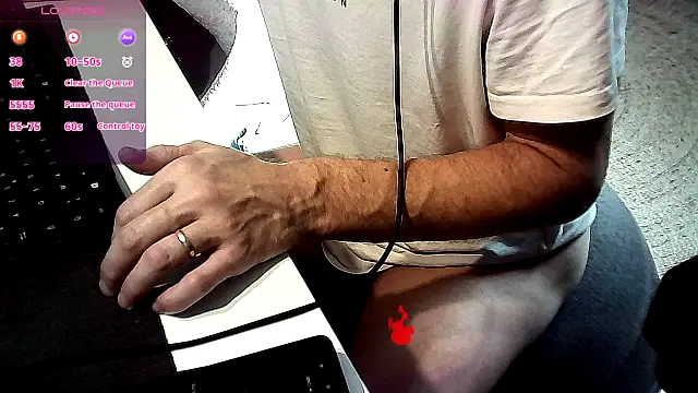 Snapshot of french_male_whore@xh chatting on 09-18-25, 12:18 french male whorexh online show from 09-18-25, 12:18