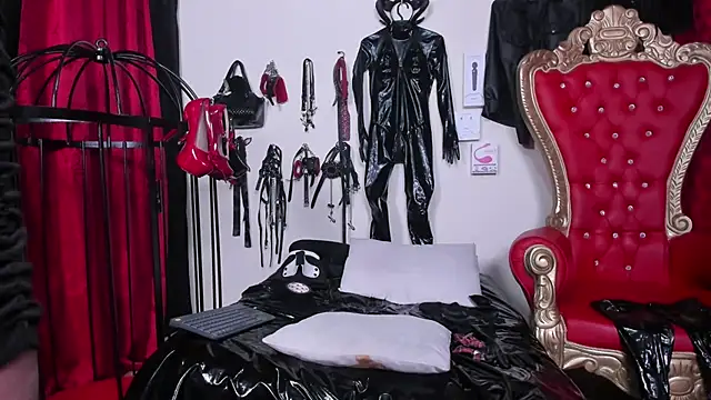 LiliThara online show from 11-14-25, 09:19