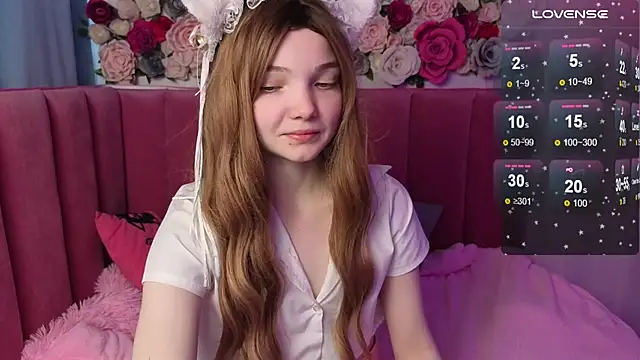 AnimeAlica18 online show from 11-16-25, 02:28