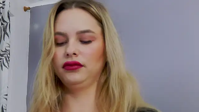 Ellsa Jean  online show from 10-09-25, 01:36