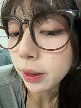 Snapshot of xuannv0000 chatting on 02-09-26, 09:35 xuannv0000 online show from 02-09-26, 09:35