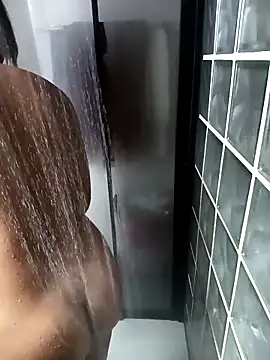 Flacidas online show from 10-30-25, 04:41