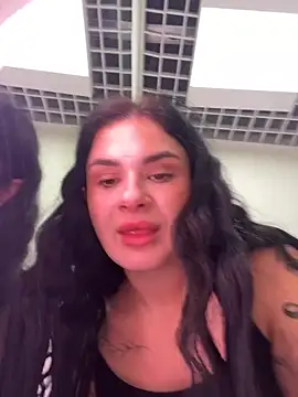 Snapshot of MiraReach chatting on 10-12-25, 04:00 MiraReach online show from 10-12-25, 04:00