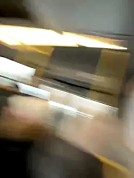 Snapshot of MiraReach chatting on 11-16-25, 02:17 MiraReach online show from 11-16-25, 02:17