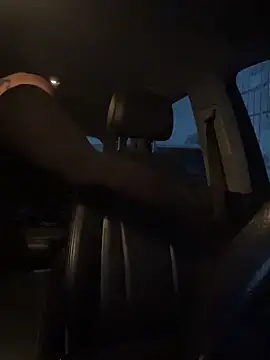 Snapshot of MiraReach chatting on 12-04-25, 02:10 MiraReach online show from 12-04-25, 02:10