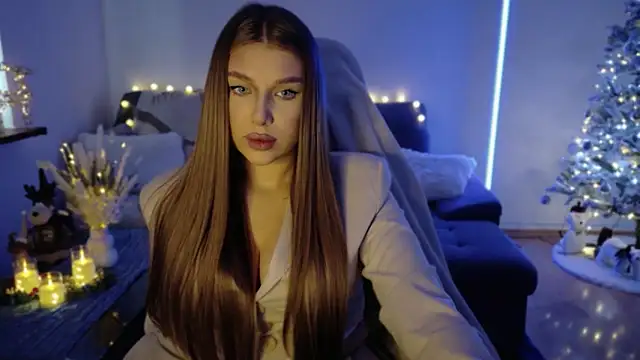 Snapshot of Emma_candyyy chatting on 12-05-25, 11:41 Emma candyyy online show from 12-05-25, 11:41