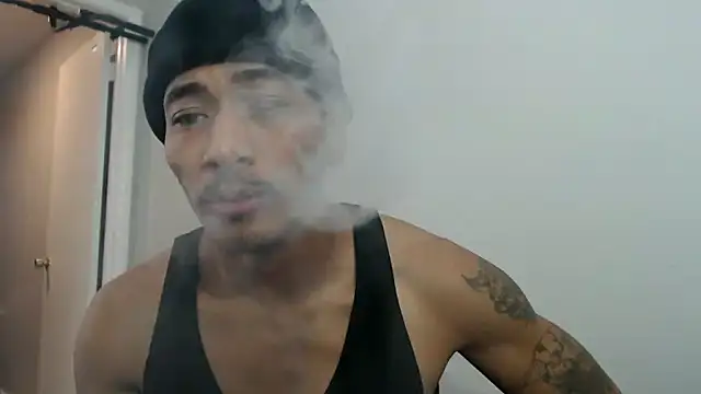 tanjir020 online show from 12-20-25, 07:54