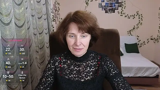 Lia Tito online show from 11-25-25, 12:49