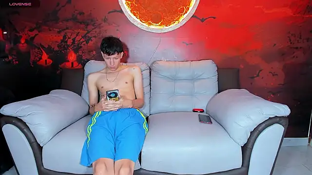 Snapshot of Party_cocks chatting on 02-06-26, 05:34 Party cocks online show from 02-06-26, 05:34