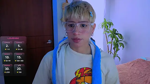 taichi bluy online show from 12-15-25, 03:49