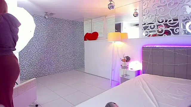 AshleyJoness online show from 12-14-25, 06:08