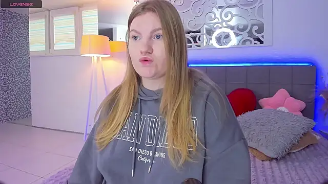 AshleyJoness online show from 02-25-26, 06:12