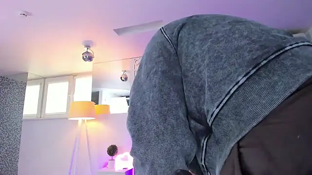 AshleyJoness online show from 03-04-26, 06:08