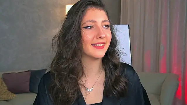 Snapshot of Mary_Miiller chatting on 09-25-25, 09:35 Mary Miiller online show from 09-25-25, 09:35
