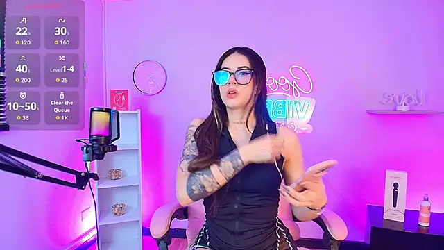 Alice Vixen online show from 11-06-25, 12:39