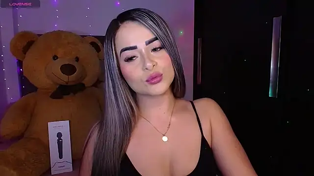 Alix Barke online show from 12-23-25, 01:36