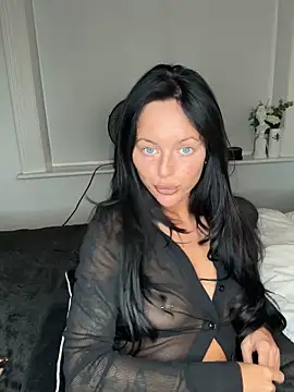 juicylucie online show from 09-08-25, 09:03