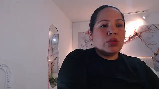 Snapshot of Ashley_Grahaam chatting on 10-04-25, 01:03 Ashley Grahaam online show from 10-04-25, 01:03